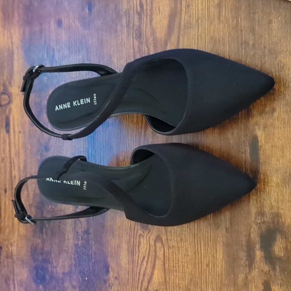 Anne Klein Inspire Pump size 10